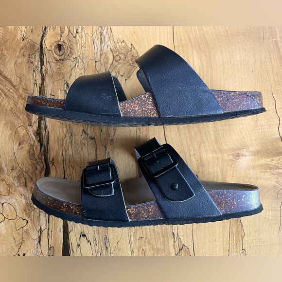 WOMEN'S MADDEN GIRL BODIE FOOTBED SANDALS - Picture 3 of 3